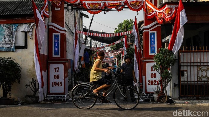 kampung-tanjung-priok-berhias-merah-putih-jelang-hut-ke-81-ri-1786605538450_169