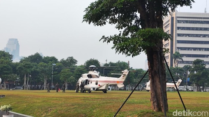 sejumlah-kendaraan-taktis-rantis-hingga-helikopter-kenegaraan-sudah-standby-di-kompleks-parlemen-jelang-sidang-tahunan-mpr-dan-1786665063686_169