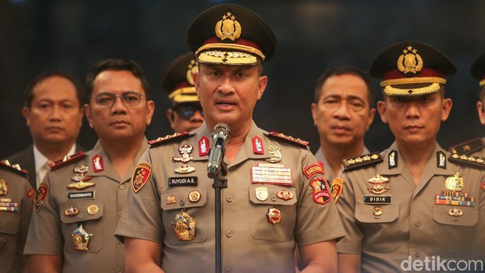 komjen-suyudi-segera-dilantik-prabowo-jadi-kapolri-siang-ini-1790831976696_169