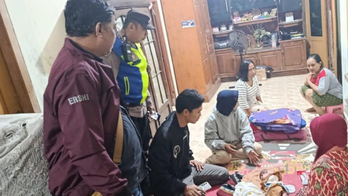 penemuan-bayi-perempuan-di-blitar-1792041575187_169