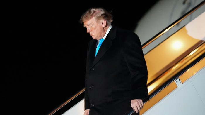trump-kembali-ke-andrews-usai-kampanye-di-nebraska-1791260239040_169