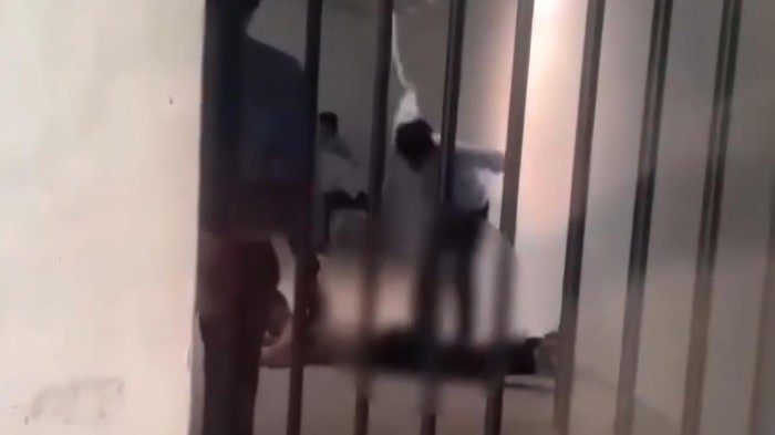 viral-pria-diduga-dicambuk-di-kppg-bogor-1792076639758_169