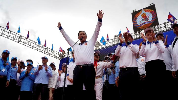 kemenangan telak perdana menteri kamboja