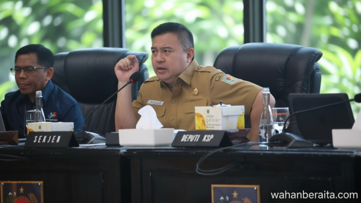 Meeting Results: Sekjen Kemendagri Minta Pemda Atasi Kenaikan Harga Komoditas Cabai Merah