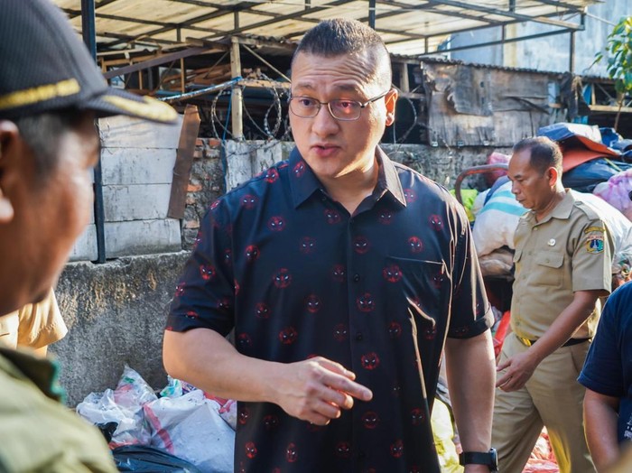 anggota-dprd-dki-jakarta-dari-fraksi-pdi-perjuangan-hardiyanto-kenneth-1779624382676_43