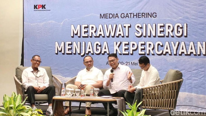 deputi-penindakan-dan-eksekusi-kpk-asep-guntur-rahayu-1779294413430_169