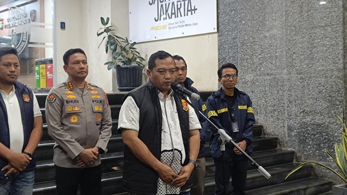 dirkrimum-polda-metro-jaya-kombes-iman-imanuddin-rizkydetikcom-1779292996806_169