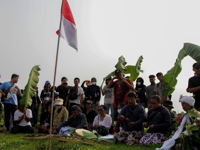 doa-dan-duka-warnai-20-tahun-tragedi-lumpur-lapindo-1780056479633_43