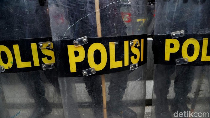 ilustrasi-tingkatan-pangkat-polisi_169