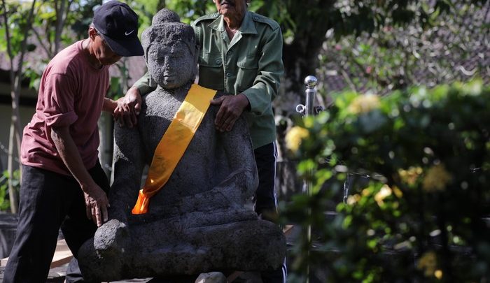 Latest Program: Jelang Waisak, Arca Unfinished Buddha Borobudur Dipindah ke Lapangan Kenari