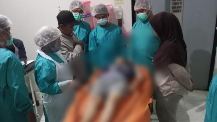 istri-di-pagar-alam-tewas-setelah-dicekik-suaminya-yang-tersinggung-karena-status-whatsapp-korban-1778848465549_169