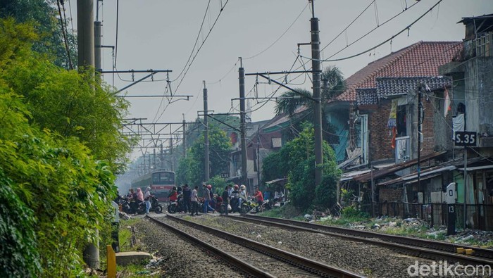 kai-daop-1-jakarta-kejar-target-penutupan-40-perlintasan-liar-tahun-2026-1778819220141_169