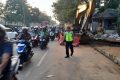 Ada Proyek Galian – Lalin di TB Simatupang Jaksel Macet Senin Pagi
