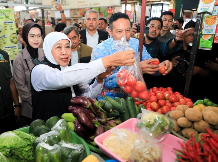 khofifah-puji-integrasi-pasar-basah-dan-kuliner-di-klojen-1780134061333_43