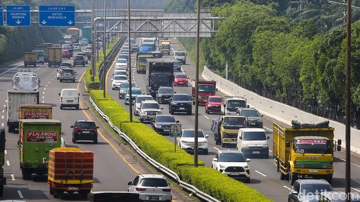 libur-panjang-334-ribu-kendaraan-tinggalkan-jabotabek-1778919501080_169
