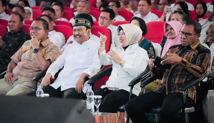 Key Discussion: Mensos Gus Ipul Ajak Kepala Daerah Se-NTT Bangun Sekolah Rakyat
