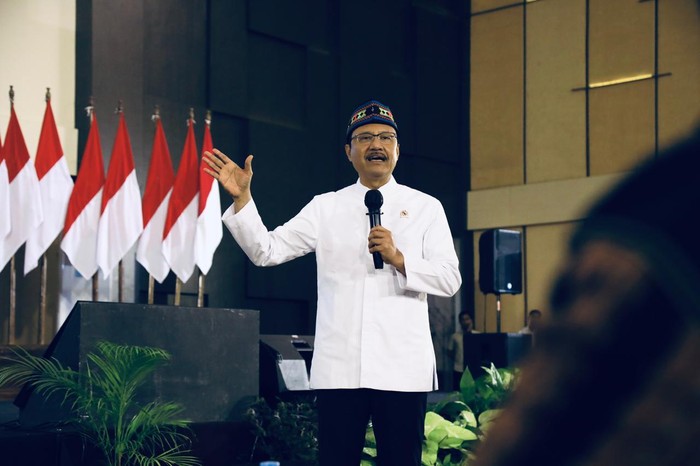 Main Agenda: Di Kupang, Mensos Gus Ipul Ajak Pemda Lakukan Pemutakhiran DTSEN