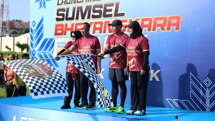 polda-sumsel-resmi-meluncurkan-ajang-olahraga-bergengsi-sumsel-bhayangkara-run-2026-peluncuran-itu-dalam-rangka-hari-bhayangka-1780021434592_169