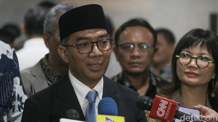 potret-brian-yuliarto-guru-besar-itb-pengganti-satryo-1739966252404_169
