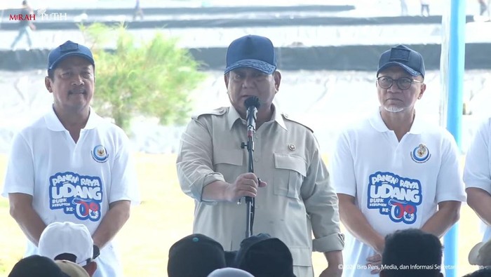 presiden-prabowo-subianto-di-acara-panen-udang-raya-kebumen-jateng-sabtu-2352026-1779512335876_169