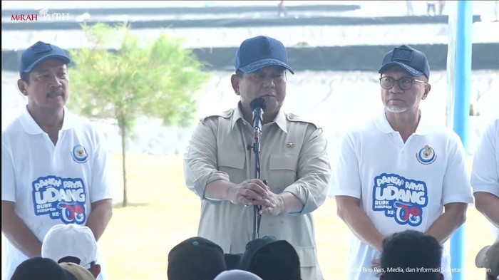 presiden-prabowo-subianto-di-acara-panen-udang-raya-kebumen-jateng-sabtu-2352026-1779512335956_169