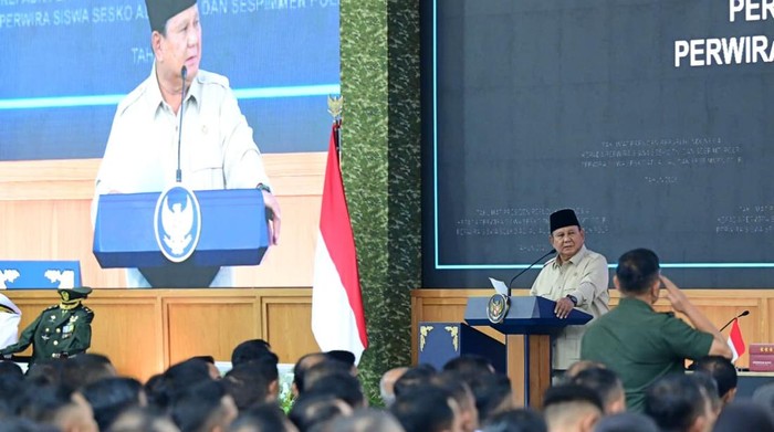 presiden-prabowo-subianto-memberikan-taklimat-kepada-1095-perwira-siswa-sesko-tni-dan-sespimti-polri-perwira-siswa-sesko-ad-al-1779708539224_169
