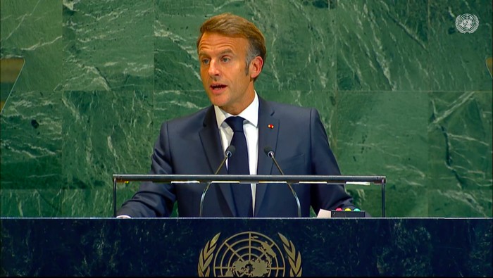 presiden-prancis-emmanuel-macron-1758569949623_169