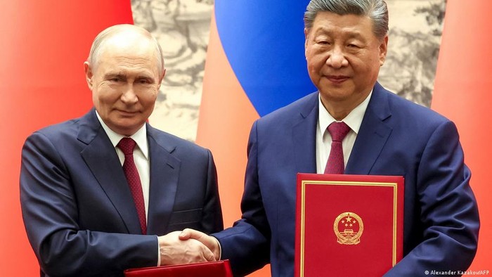 putin-xi-jinping-peringatkan-dunia-menuju-hukum-rimba-1779345343852