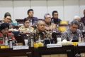 Meeting Results: Gubernur BI Jawab Kritik Anggota DPR soal Rupiah, Pede Juli-Agustus Menguat