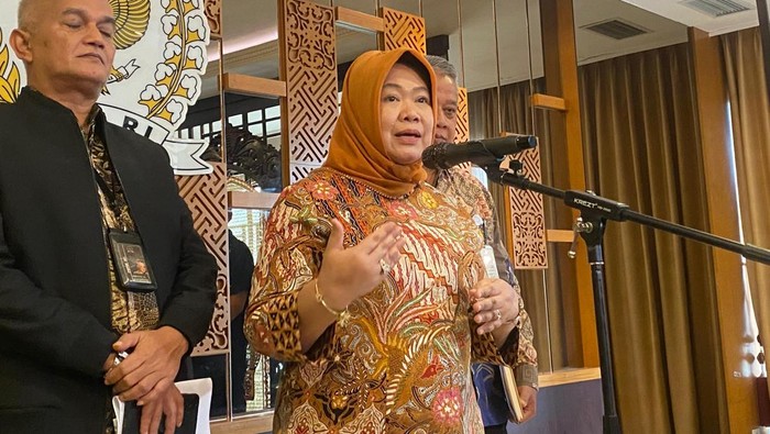 sekretaris-jenderal-sekjen-mpr-ri-siti-fauziah-1774952858505_169