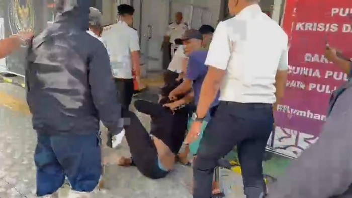 Meeting Results: Demo di Lapas Bollangi Gowa Berujung Perusakan, 8 Provokator Ditangkap