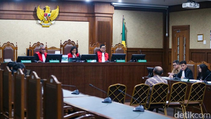 sidang-kasus-korupsi-eks-dirut-pgn-hadirkan-pemeriksaan-saksi-1779778802772_169