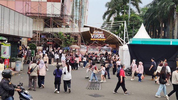 suasana-blok-m-jakarta-saat-libur-panjang-atau-long-weekend-1778838379147_169