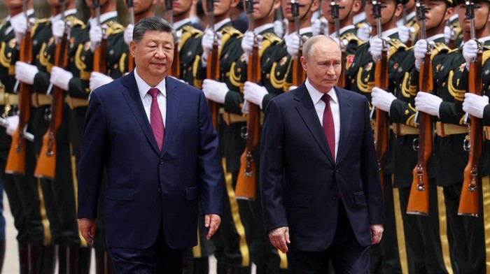 vladimir-putin-disambut-hangat-di-beijing-bertemu-xi-jinping-1779248600868_169