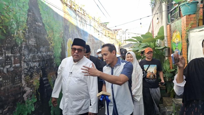 wagub-dki-jakarta-rano-karno-di-kebayoran-baru-jaksel-1779863356017_169