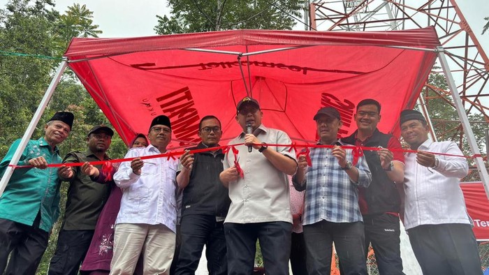 What Happened During: Andre Rosiade Saat Peresmian BTS di Malalak Utara Sumbar: Kami Pastikan Pembangunan