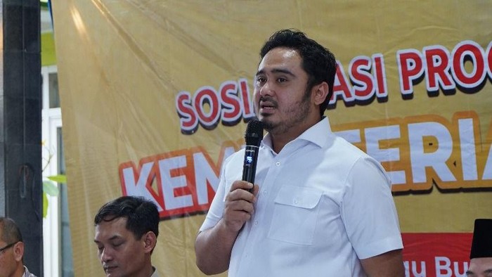 anggota-komisi-ii-dpr-fraksi-golkar-ahmad-irawan-dok-ist-1766239195042_169