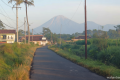 Gunung Semeru Erupsi Dini Hari Tadi – Luncuran Lava Pijar Capai 1,3 Km