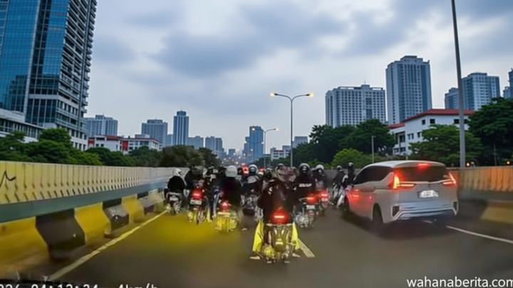 Viral Balap Liar Motor di JLNT Antasari Berujung Dihadang Xpander