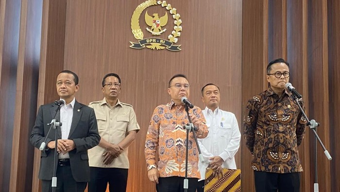 dpr-menggelar-pertemuan-dengan-pemerintah-di-kompleks-parlemen-senayan-jakarta-senin-862026-1780890474411_169