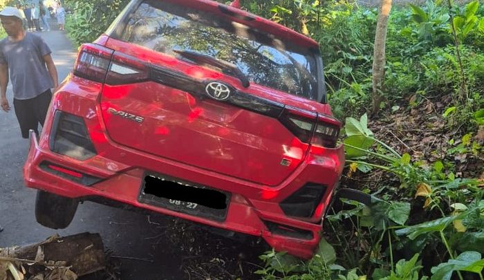 Ditangkap BNN – 2 WN Rusia Sempat Kabur hingga Mobil Terguling di Bali