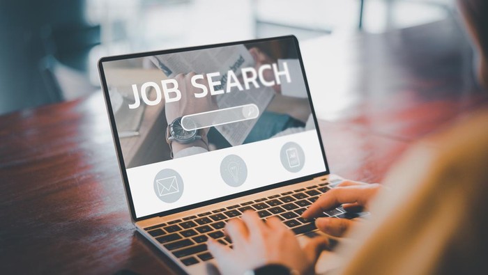 ilustrasi-job-fair-atau-lowongan-kerja-1746929349100_169