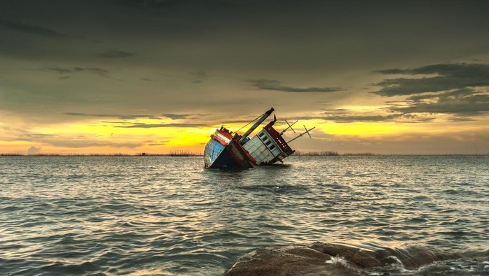 ilustrasi-kapal-tenggelam-1766979021733_169