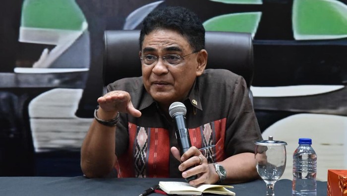 ketua-badan-pengkajian-mpr-ri-andreas-hugo-pareira-1755756727131_169