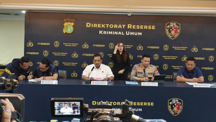 konferensi-pers-di-polda-metro-jaya-kurniawandetikcom-1780386657105_169