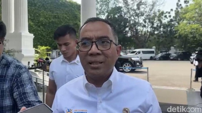 mendikti-saintek-brian-yuliarto-di-istana-kepresidenan-firdadetikcom-1776669904611_169