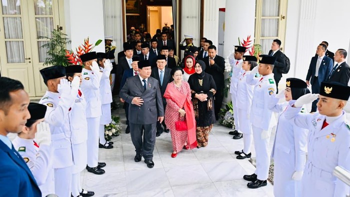 momen-kedekatan-prabowo-dan-megawati-di-hari-lahir-pancasila-senin-162026-1780300642243_169