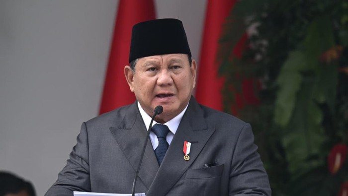 prabowo-memberikan-amanat-di-upacara-hari-lahir-pancasila-di-kementerian-luar-negeri-senin-162026-1780293441476_169