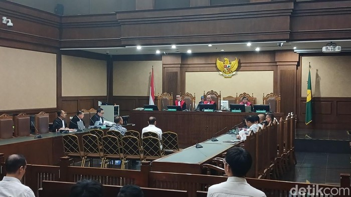 sidang-kasus-bea-cukai-mulia-budidetikcom-1780923090113_169