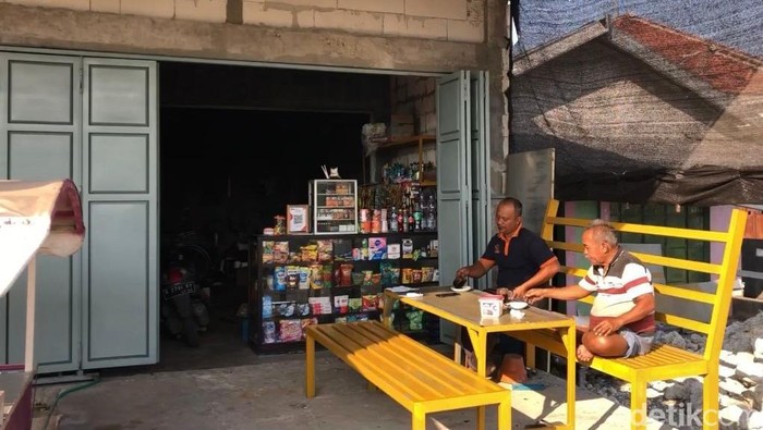 toko-kelontong-tempat-maling-mencuri-lalu-mengirimkan-surat-permintaan-maaf-di-mojokerto-1781155587410_169